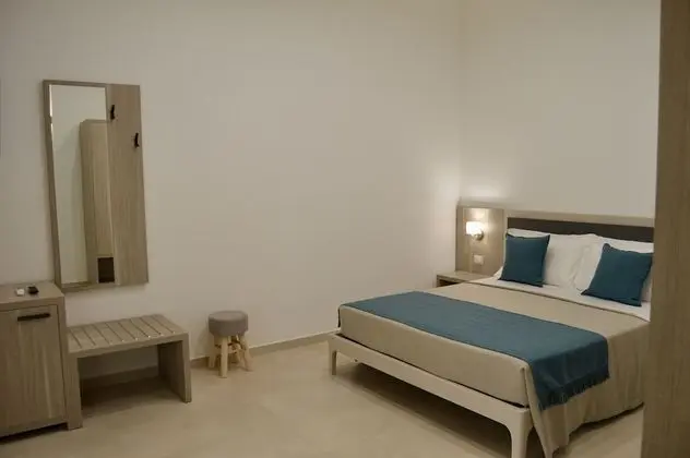 Basic Üç Kişilik Oda