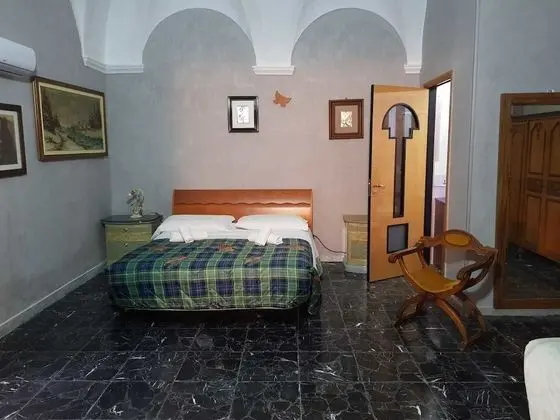 Tek Büyük Yataklı Oda