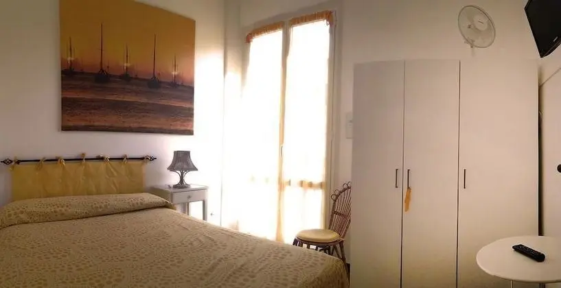 Tek Büyük Yataklı Oda, Ortak Banyo