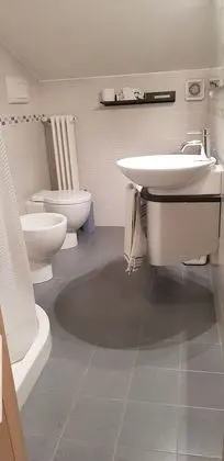 Comfort Tek Büyük veya İki Ayrı Yataklı Oda