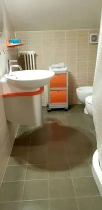 Tek Büyük Yataklı Oda (Private External Bathroom)