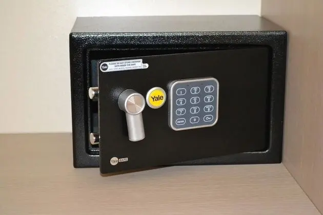 Tek Büyük veya İki Ayrı Yataklı Oda