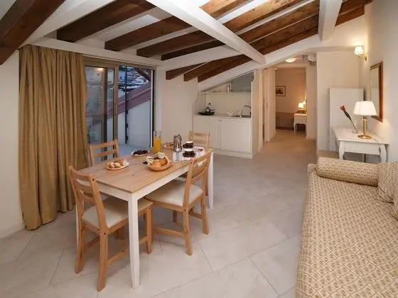 Dört Kişilik Oda, Balkon