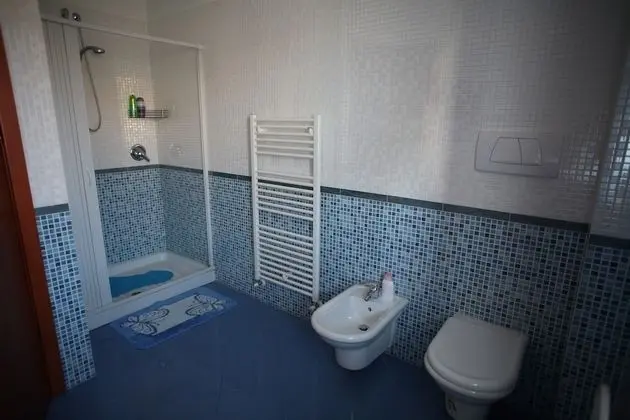 Tek Büyük Yataklı Oda, Balkon