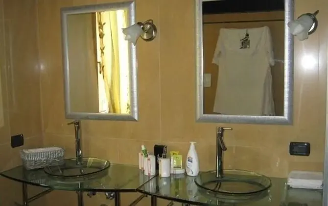 Tek Büyük Yataklı Oda, Balkon