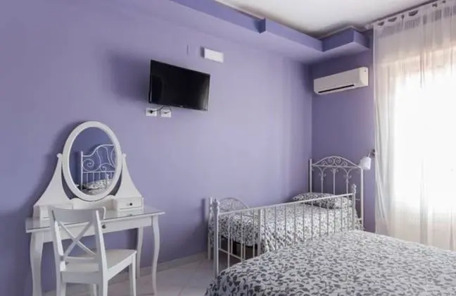 Üç Kişilik Oda, Deniz Manzaralı