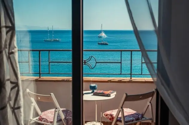 Superior Tek Büyük Yataklı Oda, Deniz Manzaralı