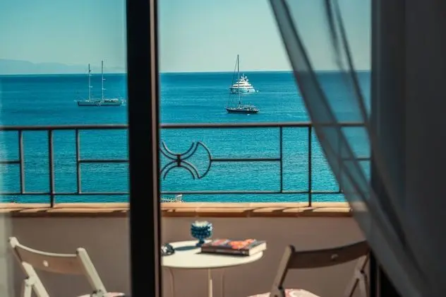 Superior Tek Büyük Yataklı Oda, Deniz Manzaralı