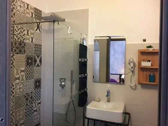 Üç Kişilik Oda, Havuz Manzaralı