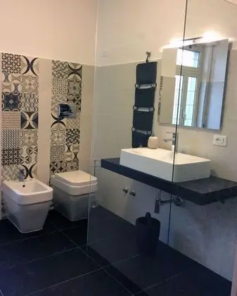 Üç Kişilik Oda, Havuz Manzaralı