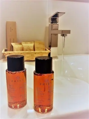 Üç Kişilik Oda, Havuz Manzaralı