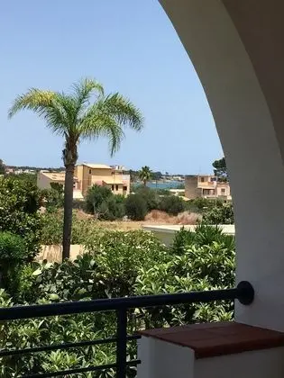 Üç Kişilik Oda, Havuz Manzaralı