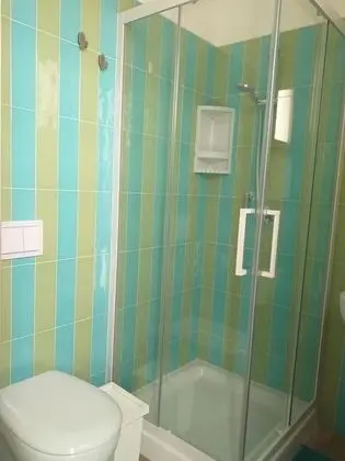 Deluxe Tek Büyük Yataklı Oda (Verde)