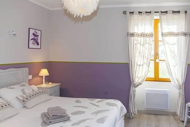 Romantic Tek Büyük Yataklı Oda (Prune)