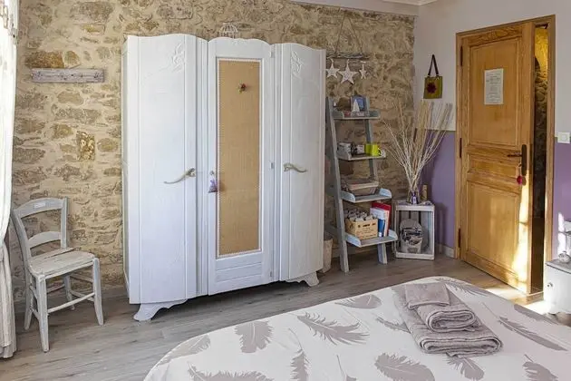 Romantic Tek Büyük Yataklı Oda (Prune)