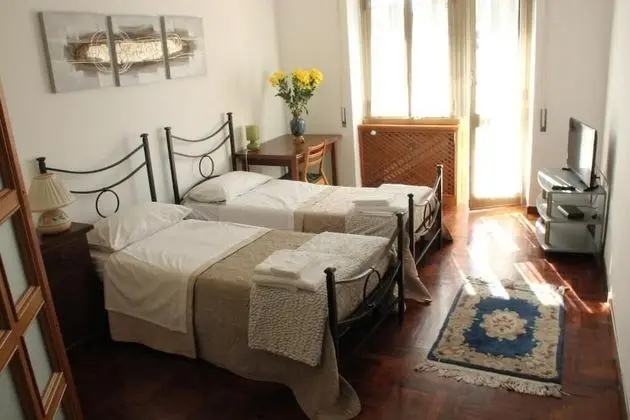 Tek Büyük veya İki Ayrı Yataklı Oda, Balkon