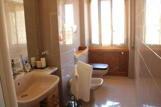 Tek Büyük veya İki Ayrı Yataklı Oda, Balkon