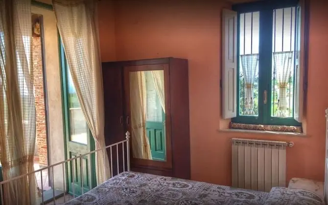 Tek Büyük Yataklı Oda, Balkon