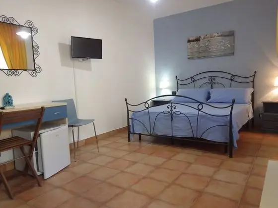 Standard Tek Büyük Yataklı Oda