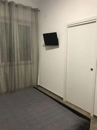 Economy Tek Büyük veya İki Ayrı Yataklı Oda