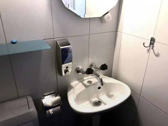 Economy Üç Kişilik Oda, Bahçe Manzaralı