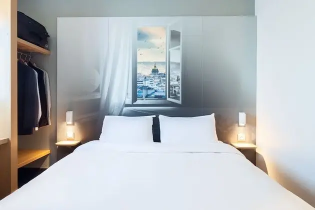 Tek Büyük Yataklı Oda, Engellilere Uygun, Sigara İçilmez