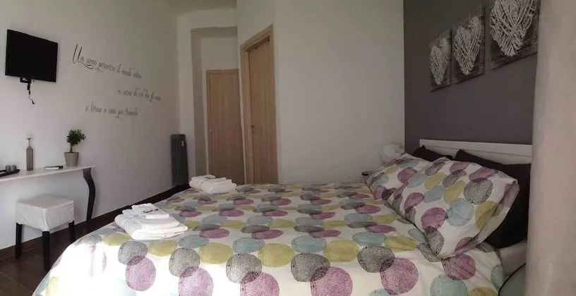 Tek Büyük Yataklı Oda (with extra single bed)