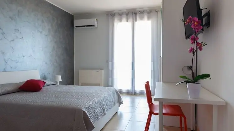 Standard Tek Büyük Yataklı Oda