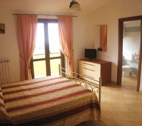 Deluxe Tek Büyük Yataklı Oda, Balkon, Deniz Manzaralı