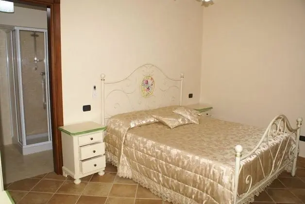 Tek Büyük Yataklı Oda, Özel Banyo (External)