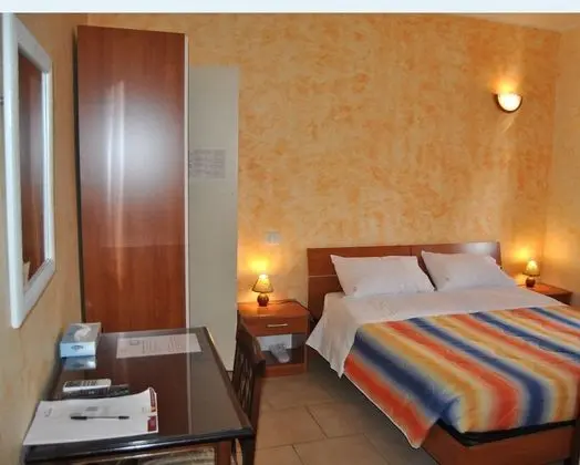 Tek Büyük veya İki Ayrı Yataklı Oda