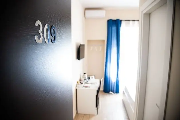 Standard Tek Büyük Yataklı Oda