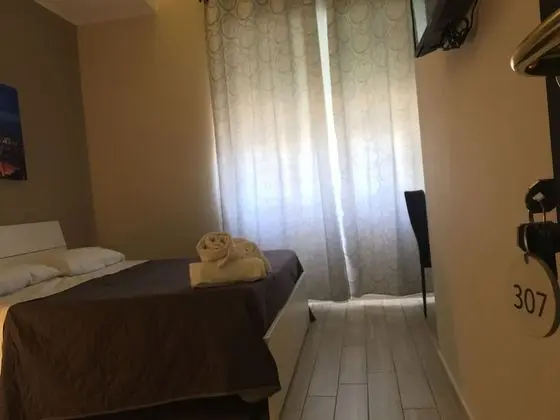 Üç Kişilik Oda, 1 Yatak Odası, Sigara İçilebilir, Şehir Manzaralı