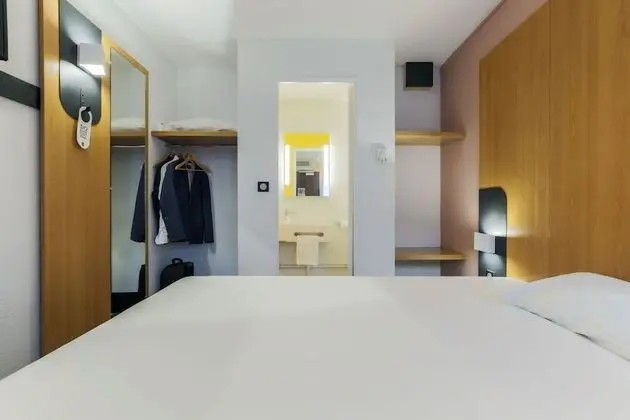 Tek Büyük Yataklı Oda, Sigara İçilmez