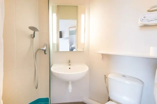 Tek Büyük Yataklı Oda, Sigara İçilmez