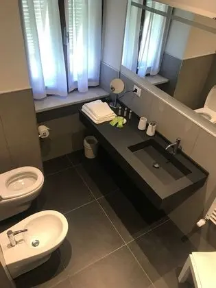City Tek Büyük Yataklı Oda