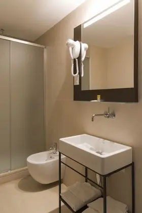Standard Üç Kişilik Oda, Sigara İçilmez