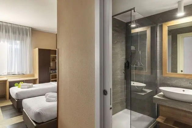 Comfort İki Ayrı Yataklı Oda