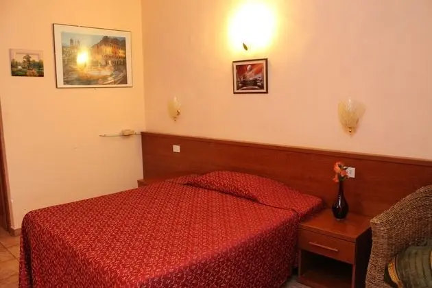 Tek Kişilik Oda