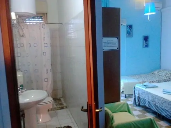 Dört Kişilik Oda, Birden Çok Yatak, Sigara İçilmez