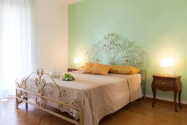 Luxury Tek Büyük Yataklı Oda, Sauna, Deniz Manzaralı