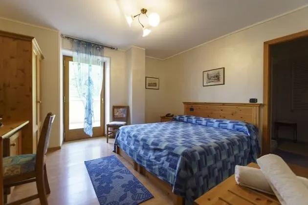 Tek Büyük Yataklı Oda, Balkon