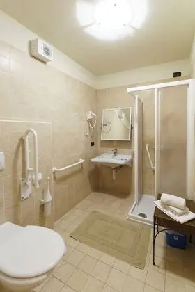 Tek Büyük Yataklı Oda, Balkon