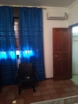 Deluxe Tek Büyük Yataklı Oda (Azzurra)