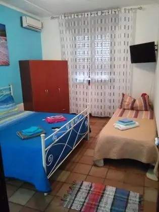 Üç Kişilik Oda (Queen)