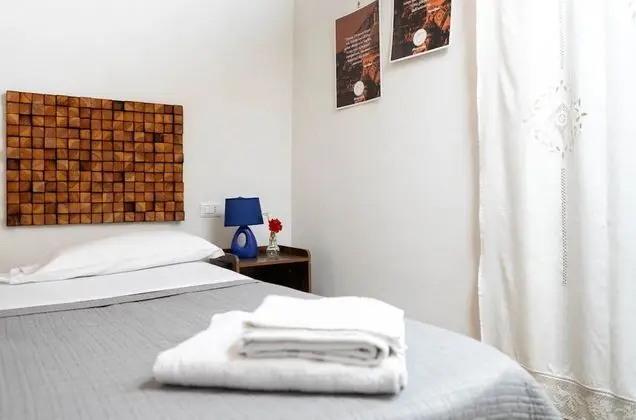 Tek Büyük Yataklı Oda, Balkon (Porta Nolana)