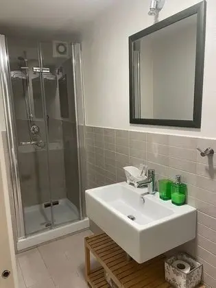 Tek Büyük Yataklı Oda (Porta S. Gennaro)