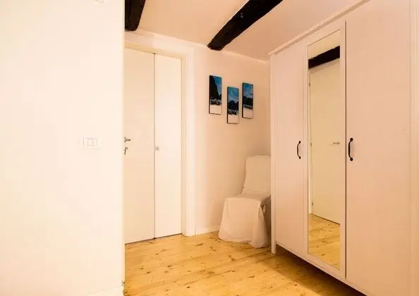 Tek Büyük Yataklı Oda (Porta S. Gennaro)