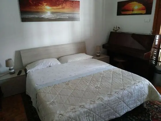 Tek Büyük Yataklı Oda