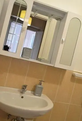 Üç Kişilik Oda, Banyolu/Duşlu